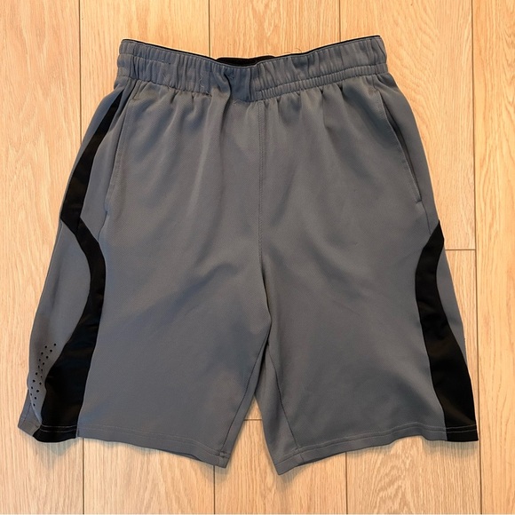 CSG Athletic Grey Training Shorts Size Large - Picture 1 of 5